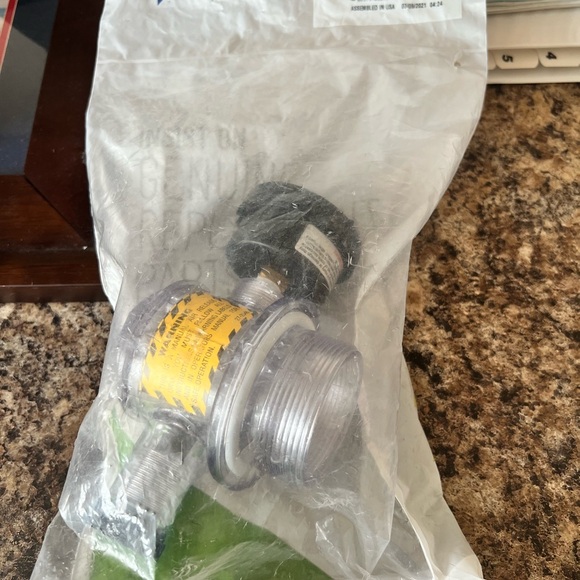 Pentair air relief assembly for a 
Pentair Triton C - Picture 2 of 2